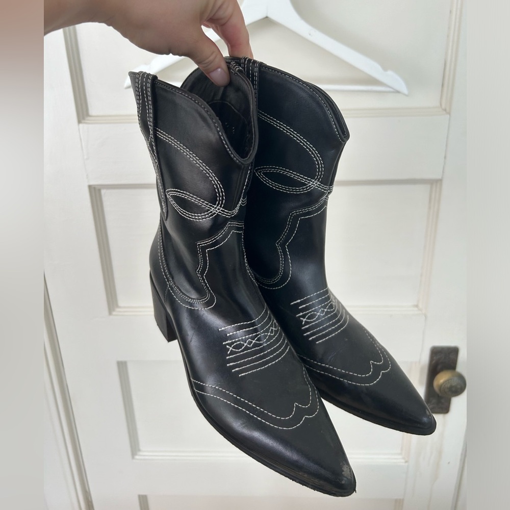 Black cowboy boots